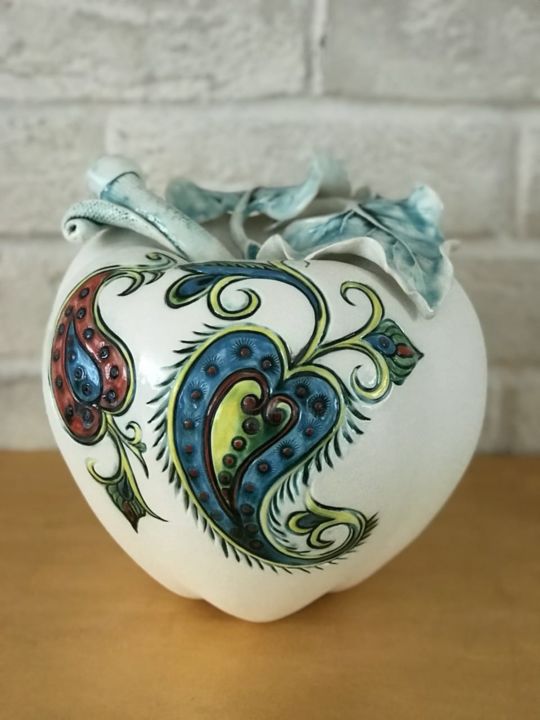 Sculpture titled "Ceramic Apple" by Inna Engalycheva, Original Artwork, Ceramics