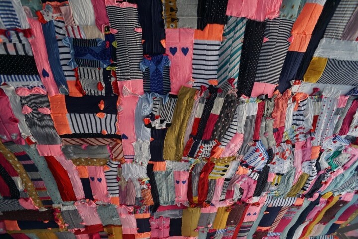 Textielkunst getiteld "Love Socks#3" door Susana Ribeiro, Origineel Kunstwerk, Stof