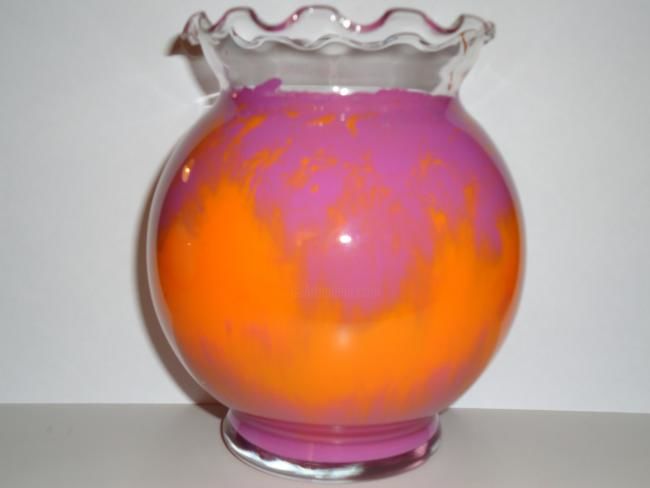 Design intitulée "Plum and Orange Vase" par Shellie Sutera, Œuvre d'art originale