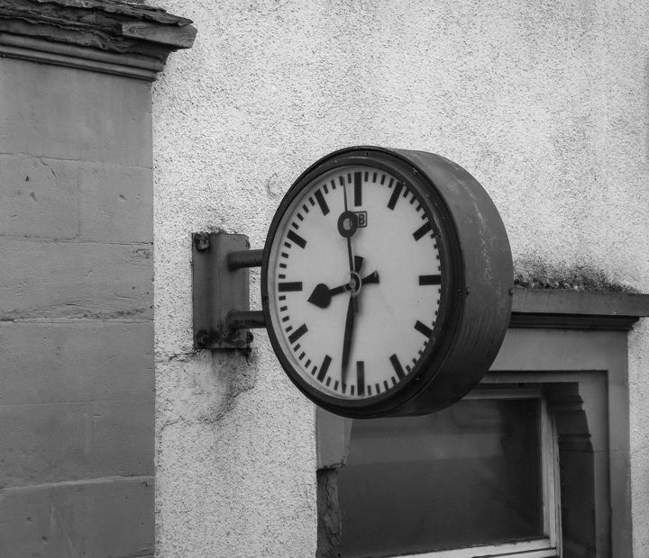 Photography titled "the_clock.jpeg" by Sven Schmider, Original Artwork, Digital Photography