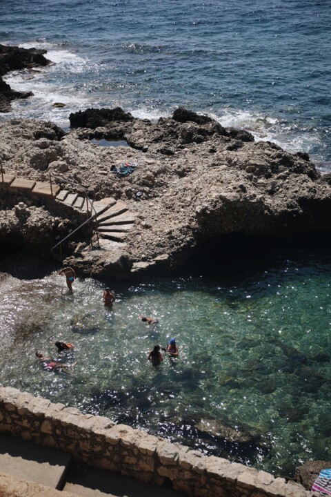 Photographie intitulée "Cap d’Ail Leisure" par Sylvia Haghjoo, Œuvre d'art originale, Photographie numérique