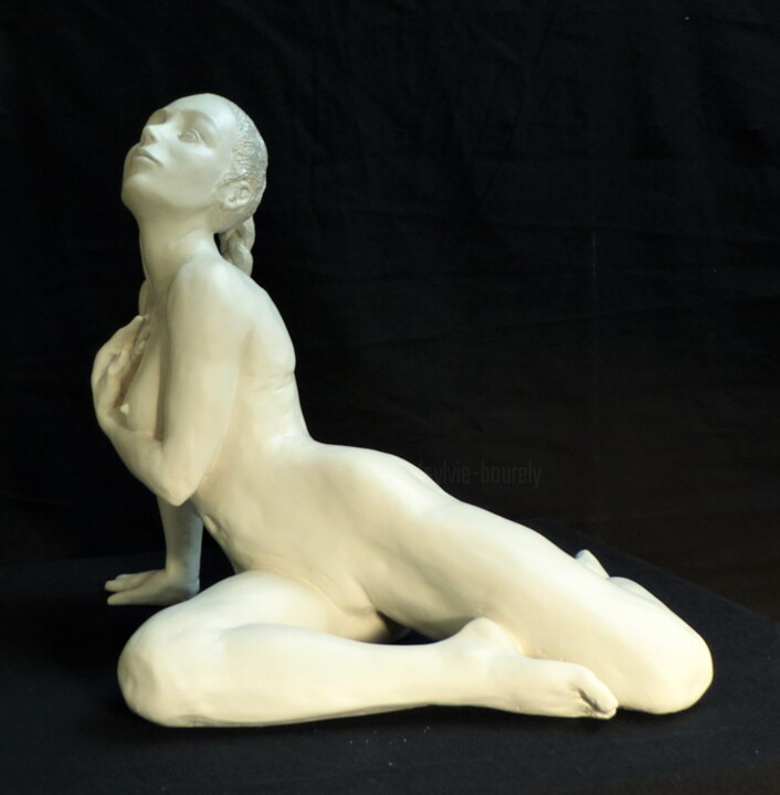 Sculptuur getiteld "Natte à "Elle"" door Sylvie Bourély (SB), Origineel Kunstwerk, Terra cotta