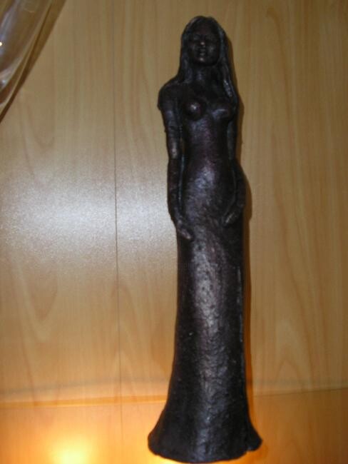 Sculpture titled "TENUE DE SOIREE" by Sylvie Grand, Original Artwork