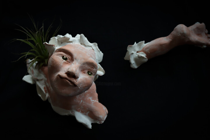 Sculpture intitulée "La petite nageuse" par Sylvie Magnien, Œuvre d'art originale, Argile