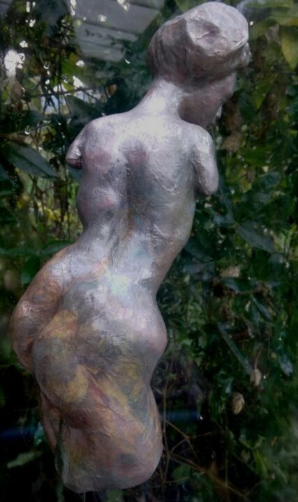 Sculpture intitulée "femme penchée" par Sylvie Breger (SylviABREGER), Œuvre d'art originale, Argile