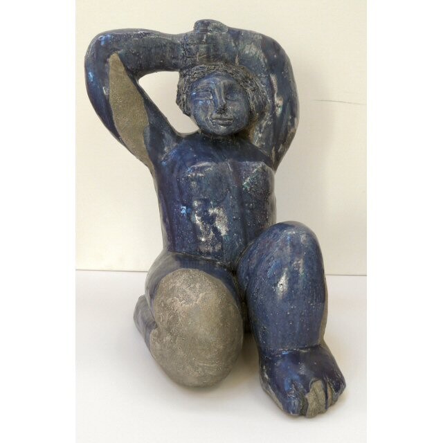 Скульптура под названием "FEMME AGENOUILLEE" - Sylviehebrard, Подлинное произведение искусства, Керамика