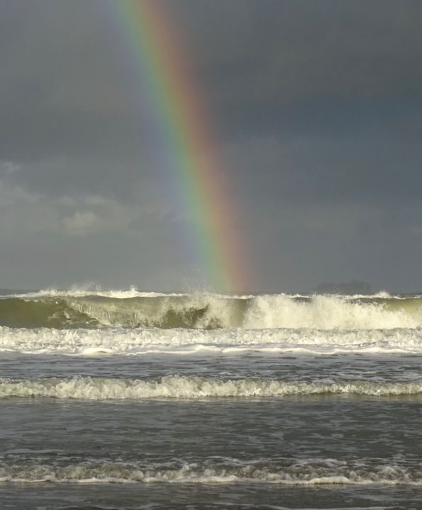 Fotografia intitulada "Rainbow and wave" por Tom Schrijver, Obras de arte originais, Fotografia digital