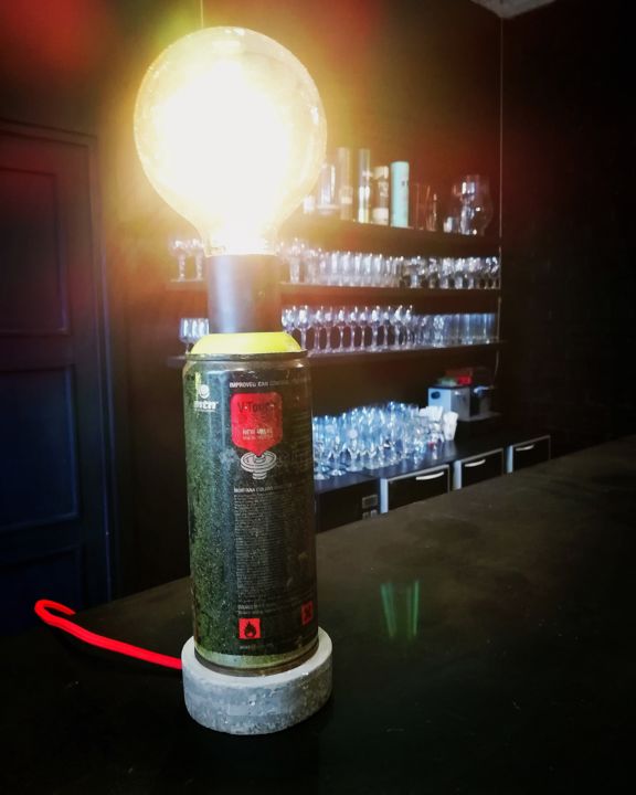 Design intitulée "Lampe - ONE PANEL" par T45-Studio, Œuvre d'art originale, Luminaire