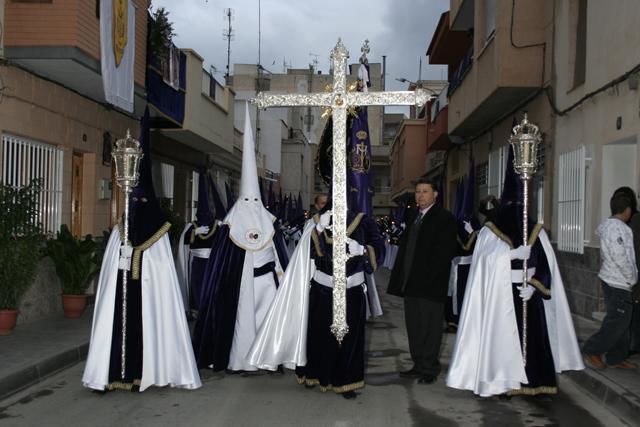 Photographie intitulée "The cross" par Poppy Flower, Œuvre d'art originale