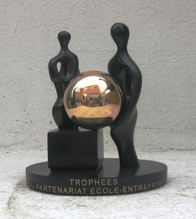 Sculpture titled "trophee-entreprise-…" by Georges Tag, Original Artwork