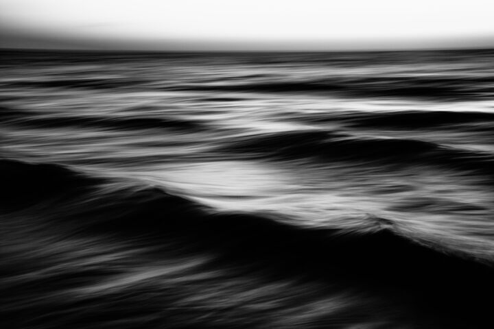 Photography titled "Waves" by Tal Paz-Fridman, Original Artwork, Digital Photography