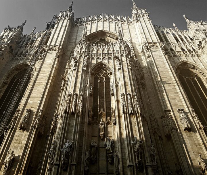 Photographie intitulée "Duomo III" par Tanja Niegsch, Œuvre d'art originale, Photographie numérique