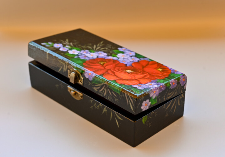 Design / Projektowanie użytkowe zatytułowany „Painted box” autorstwa Tanya Shark, Oryginalna praca, Olej