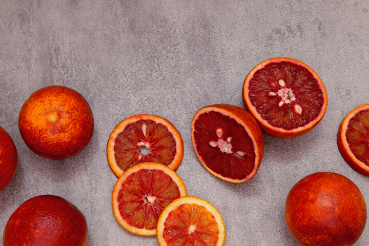 Photographie intitulée "Red oranges." par Tatiana Bakumenko & Nikita Kozhemiakin, Œuvre d'art originale, Photographie non ma…