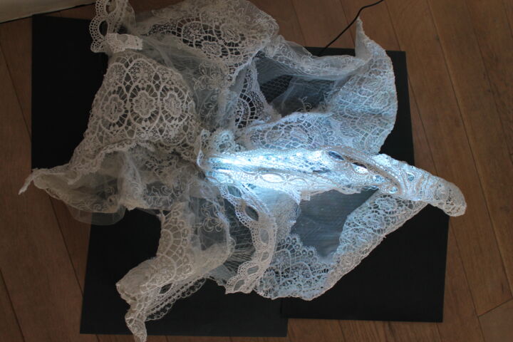 Textile Art με τίτλο "Gentle" από Tatiana Efremova, Αυθεντικά έργα τέχνης, Κέντημα