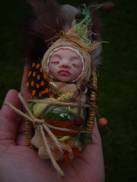 Скульптура под названием "my-baby-fairy-1-035…" - Tanya Tkacik, Подлинное произведение искусства, Глина