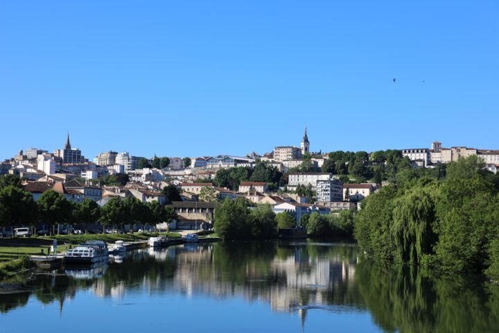 Photographie intitulée "Ville d'Angoulème" par Tc.Photographie, Œuvre d'art originale, Photographie numérique