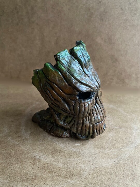雕塑 标题为“Groot” 由Thenoktart, 原创艺术品, 粘土