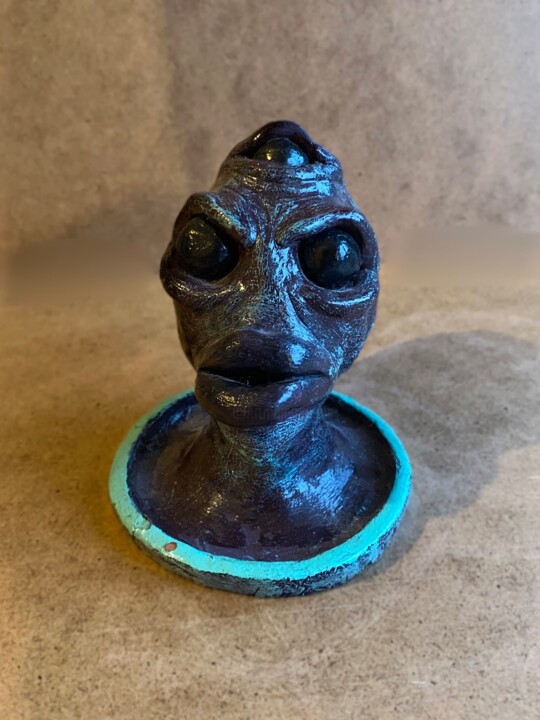 Sculptuur getiteld "Alien" door Thenoktart, Origineel Kunstwerk, Klei