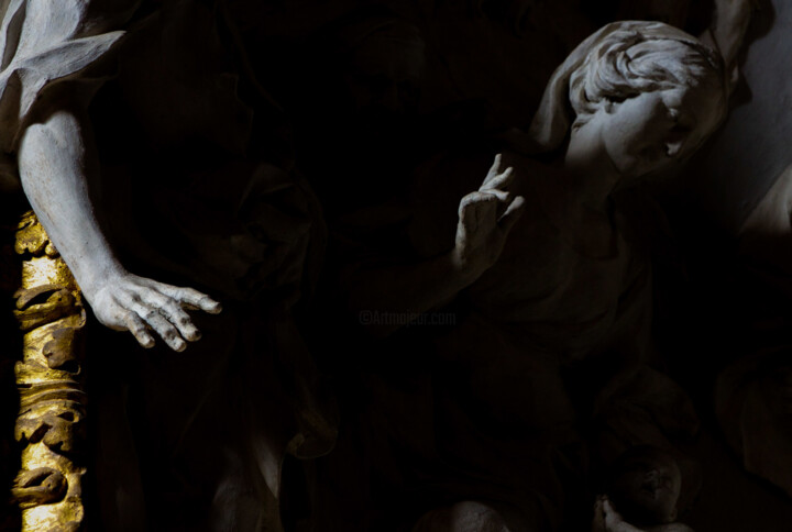 Photographie intitulée "Clair-obscur romain" par Thibaut De Rohan-Chabot, Œuvre d'art originale, Photographie numérique
