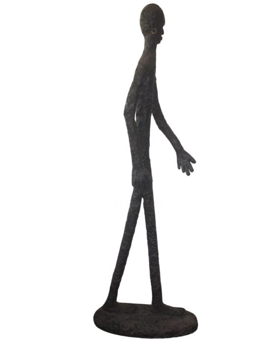 Escultura intitulada "L'homme en mache" por Thierno Diallo, Obras de arte originais, Plástico
