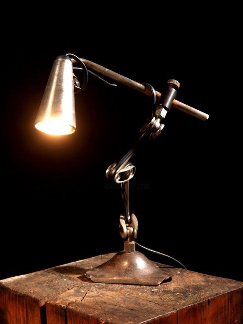 Sculpture intitulée "Lampe articulée" par Thierry Roy, Œuvre d'art originale