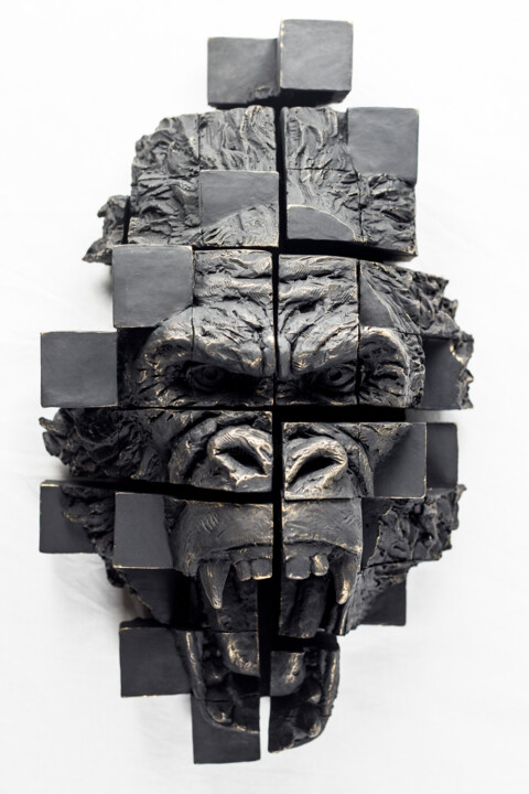 Sculpture titled "Gorille hurlant" by Thomas Boury, Original Artwork, Ceramics Mounted on Wood Panel