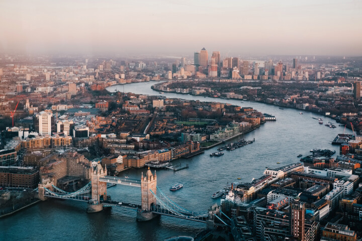 Fotografia intitolato "Aerial view of Lond…" da Thomas Jones, Opera d'arte originale, Fotografia digitale