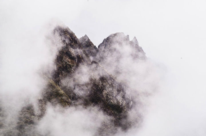 Fotografía titulada "Mountain Mist" por Tim Klein, Obra de arte original, Fotografía digital