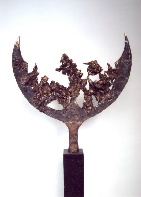 Sculptuur getiteld "Bearer  XI" door Tina Lintvelt, Origineel Kunstwerk, Metalen