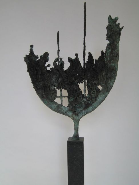 Escultura intitulada "Green Bearer 2/8" por Tina Lintvelt, Obras de arte originais, Metais
