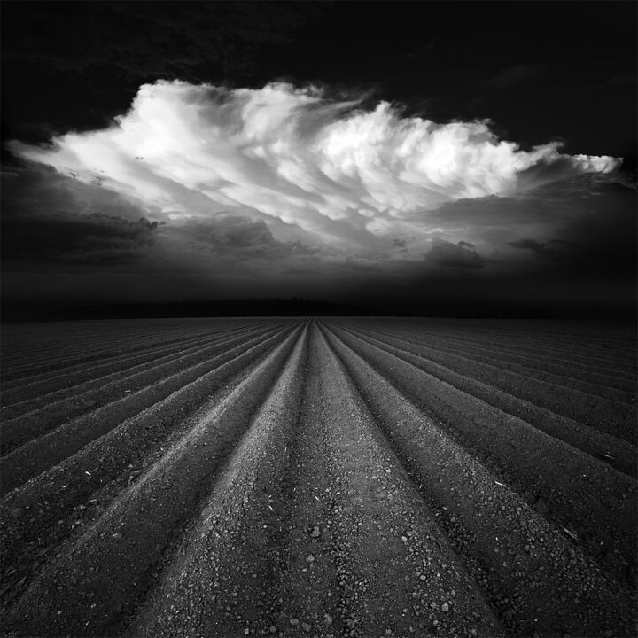 Photography titled "Big Cloud" by Tomáš Tisoň, Original Artwork, Digital Photography
