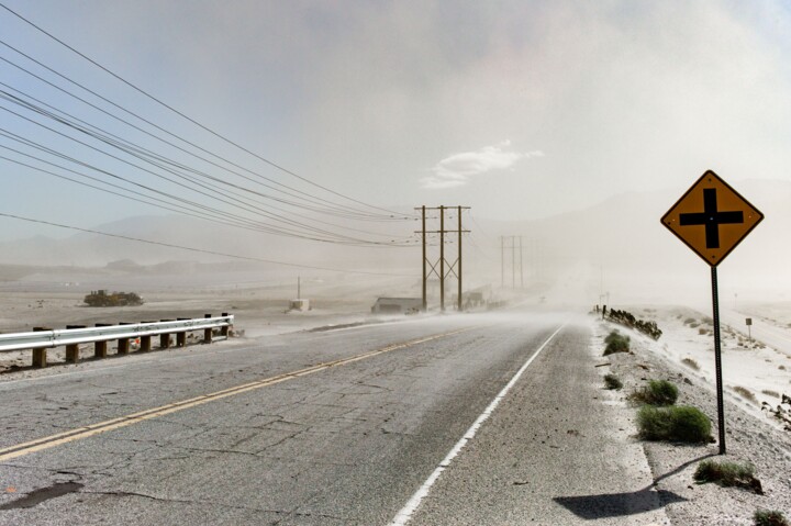 Fotografía titulada "On The Road, I" por Tony Harmer, Obra de arte original, Fotografía digital