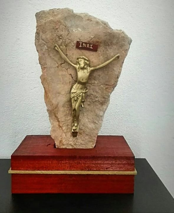 Sculpture titled "Cristo pretify" by Topatopera, Original Artwork, Stone