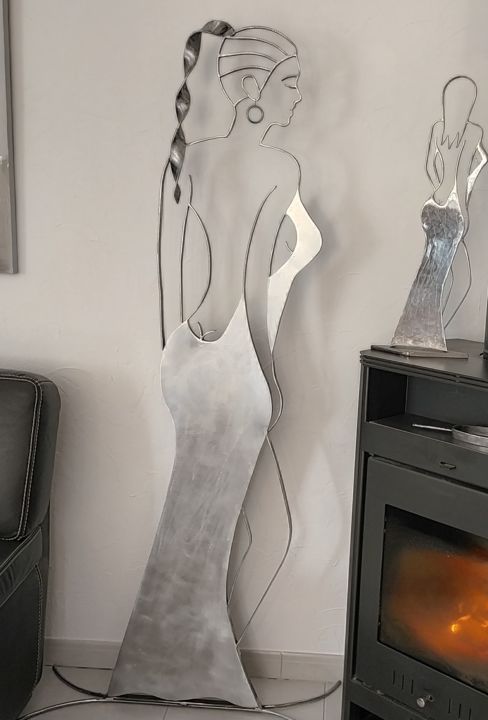 Sculpture titled "Melissa" by Alain Tourette, Original Artwork, Metals