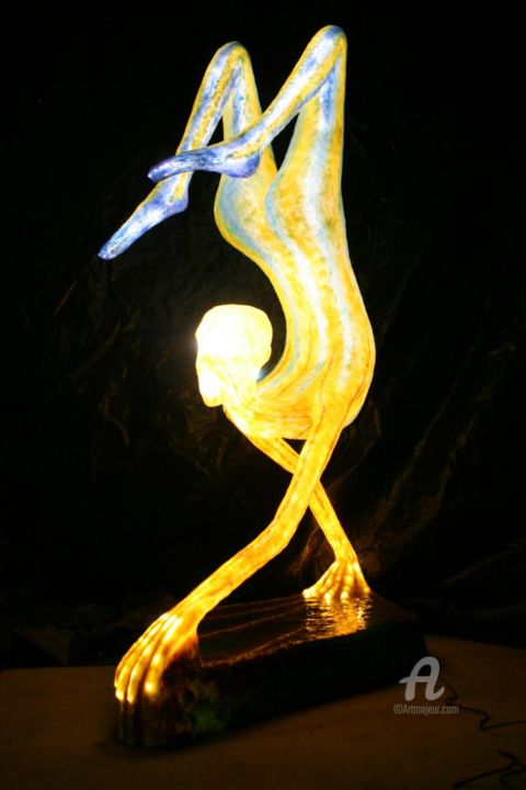 Sculpture titled "L'optimisme" by Fluxli, Original Artwork, Resin