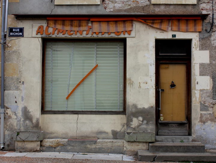 Photography titled "Abandoned Shops IXL" by Ulli Heupel, Original Artwork