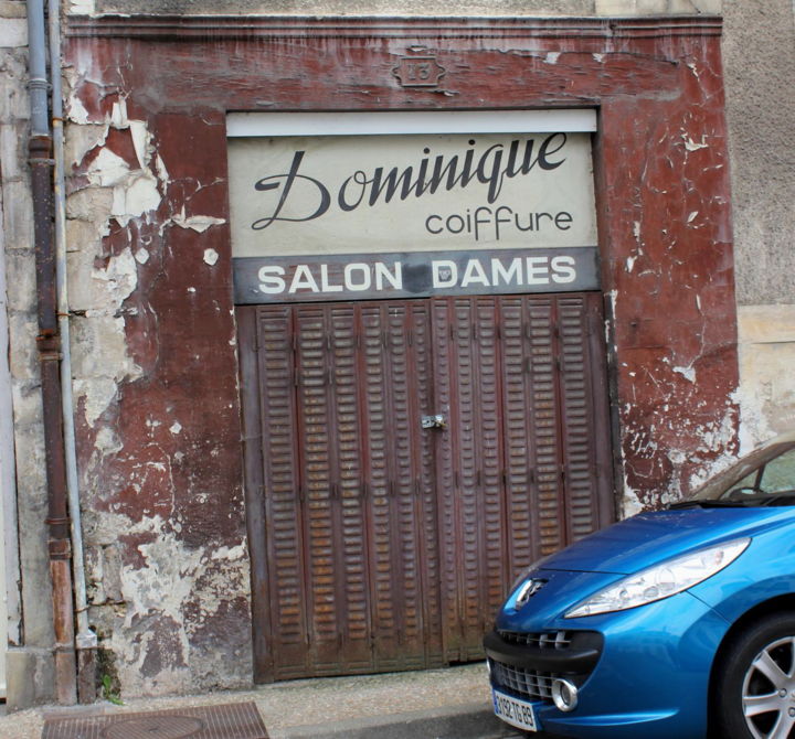 Photographie intitulée "Abandoned Shops LX" par Ulli Heupel, Œuvre d'art originale