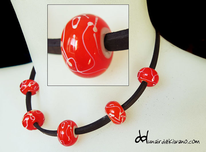 Design mit dem Titel "Collier" von Un Air De Kiwano, Original-Kunstwerk, Schmuck