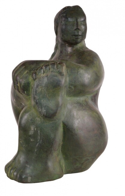 Sculpture titled "Femme se tenant le…" by Unknown Artist, Original Artwork