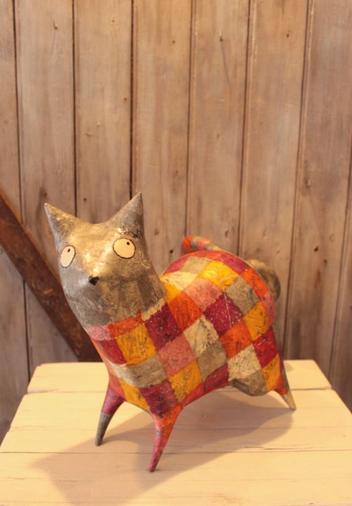 Sculpture intitulée "le chat à Caro" par Un Monde Plus Mieux, Œuvre d'art originale, Papier