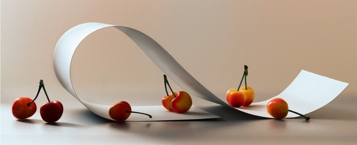 Fotografia intitolato "cherries.jpg" da Uri Yushvaev, Opera d'arte originale