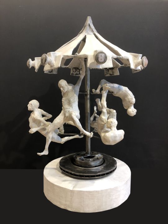 Sculpture intitulée "Autan en emporte le…" par Val Carr-Ortolan, Œuvre d'art originale, Papier