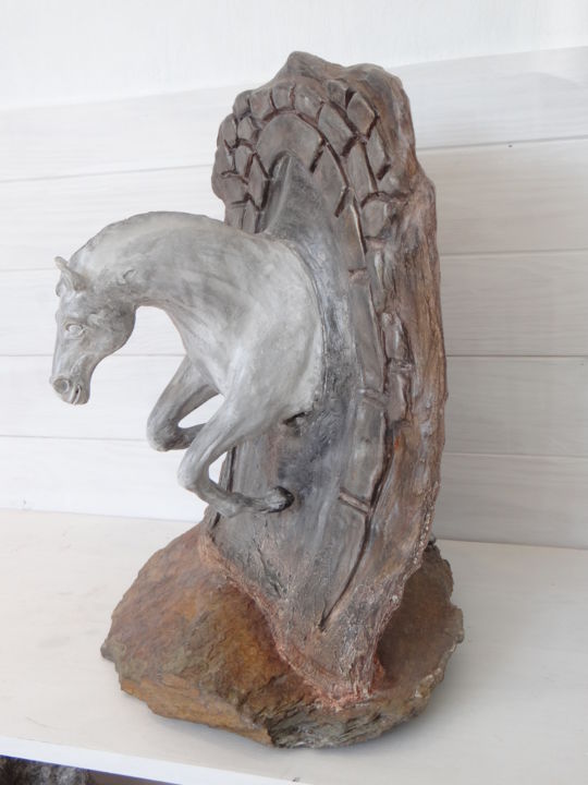 Sculpture titled "LE GRIS SORT DE L'O…" by Valerie Perron, Original Artwork, Ceramics