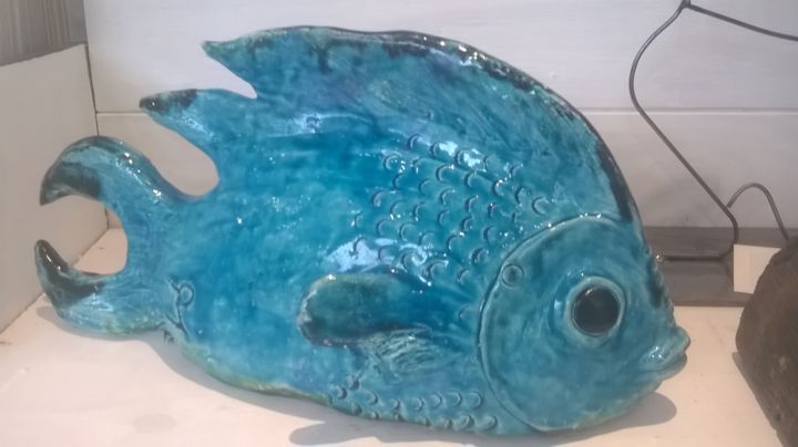 Sculpture titled "LE POISSON TROPICAL…" by Valerie Perron, Original Artwork, Ceramics