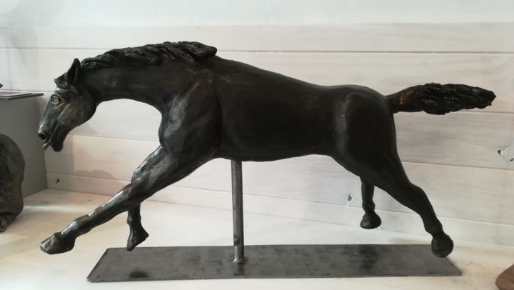 Escultura titulada ""LE GRAND GALOP" -…" por Valerie Perron, Obra de arte original, Cerámica