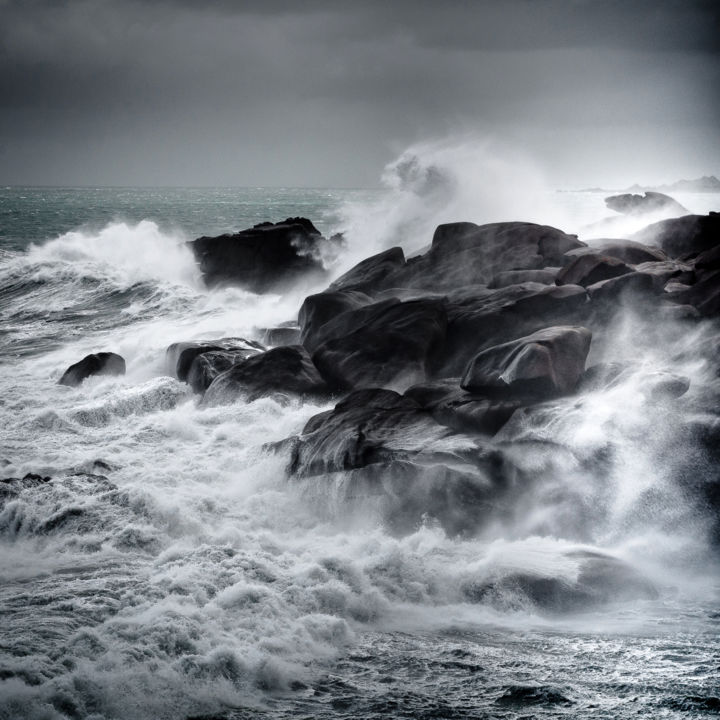 Fotografie getiteld "Tempête Ploumanac'h" door Valére Bdh, Origineel Kunstwerk