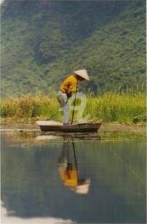 Fotografie getiteld "Vietnam : Reflet d'…" door Valériane, Origineel Kunstwerk