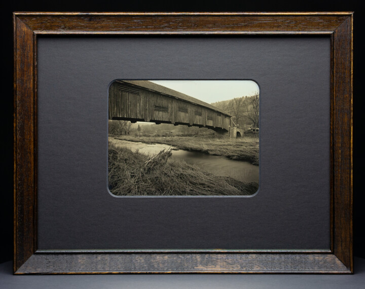 Photography titled "Brücke bei Unterreg…" by Valerius Geng, Original Artwork, Analog photography Mounted on Cardboard