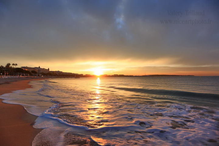 Photographie intitulée "cannes.jpg" par Valery Trillaud, Œuvre d'art originale,